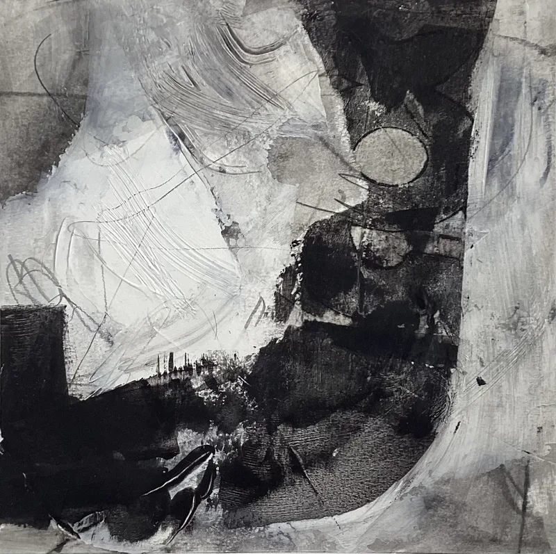 A black arc below a pale central shape, with graphite hatching.